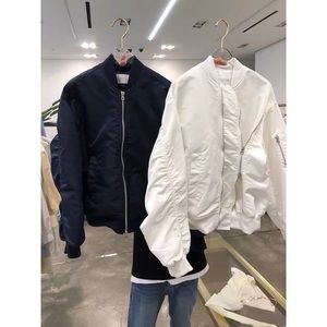 White bomber jacket xBrand Newx♥️